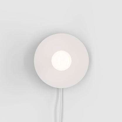 Dot Wall Lamp | Brass & Metal | Black, White, Brass Finish