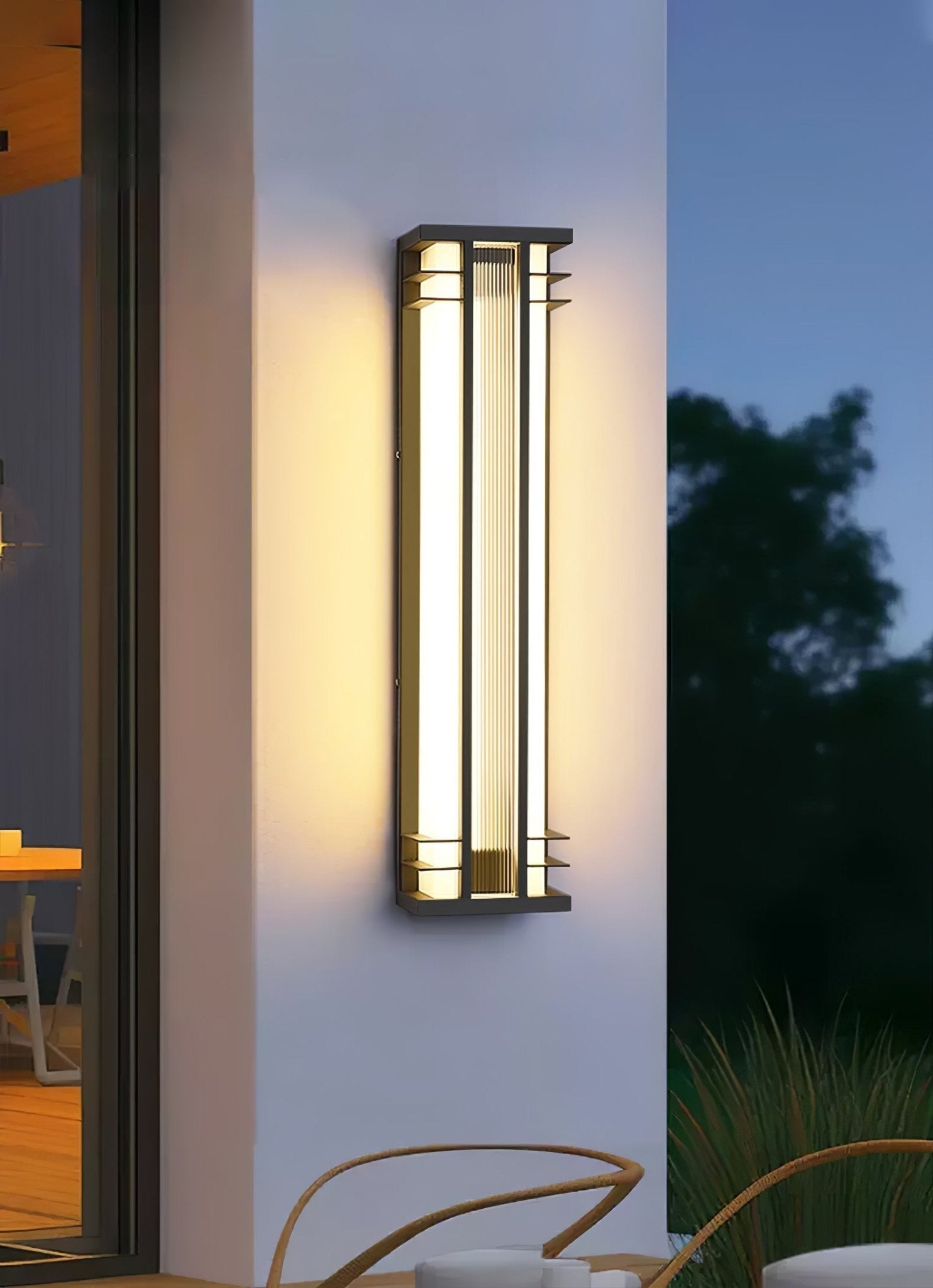 Double Axis Outdoor Wall Lamp | Stainless Steel | Black & Translucent