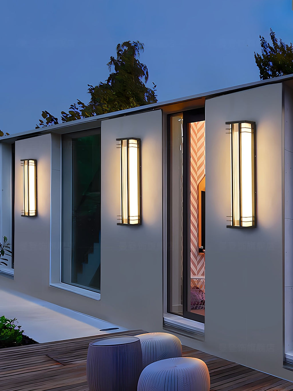 Double Axis Outdoor Wall Lamp | Stainless Steel | Black & Translucent