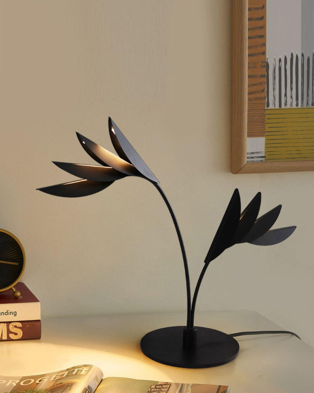 Double Leaf Table Lamp | Iron & Metal | Black