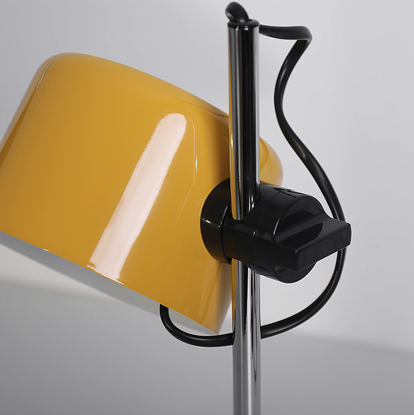 Drova Table Lamp | Chrome Adjustable Shade | Modern Design