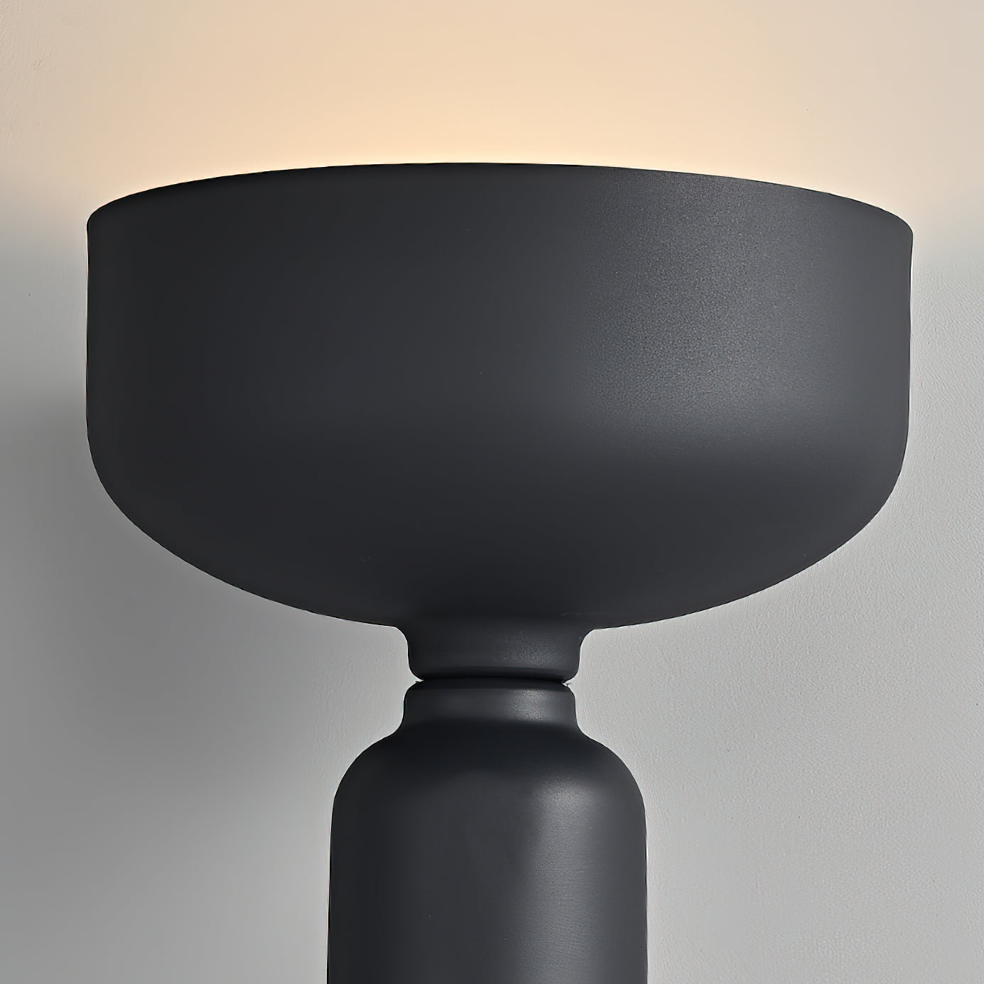 Dumbbell Floor Lamp | Forged Iron | Black & White