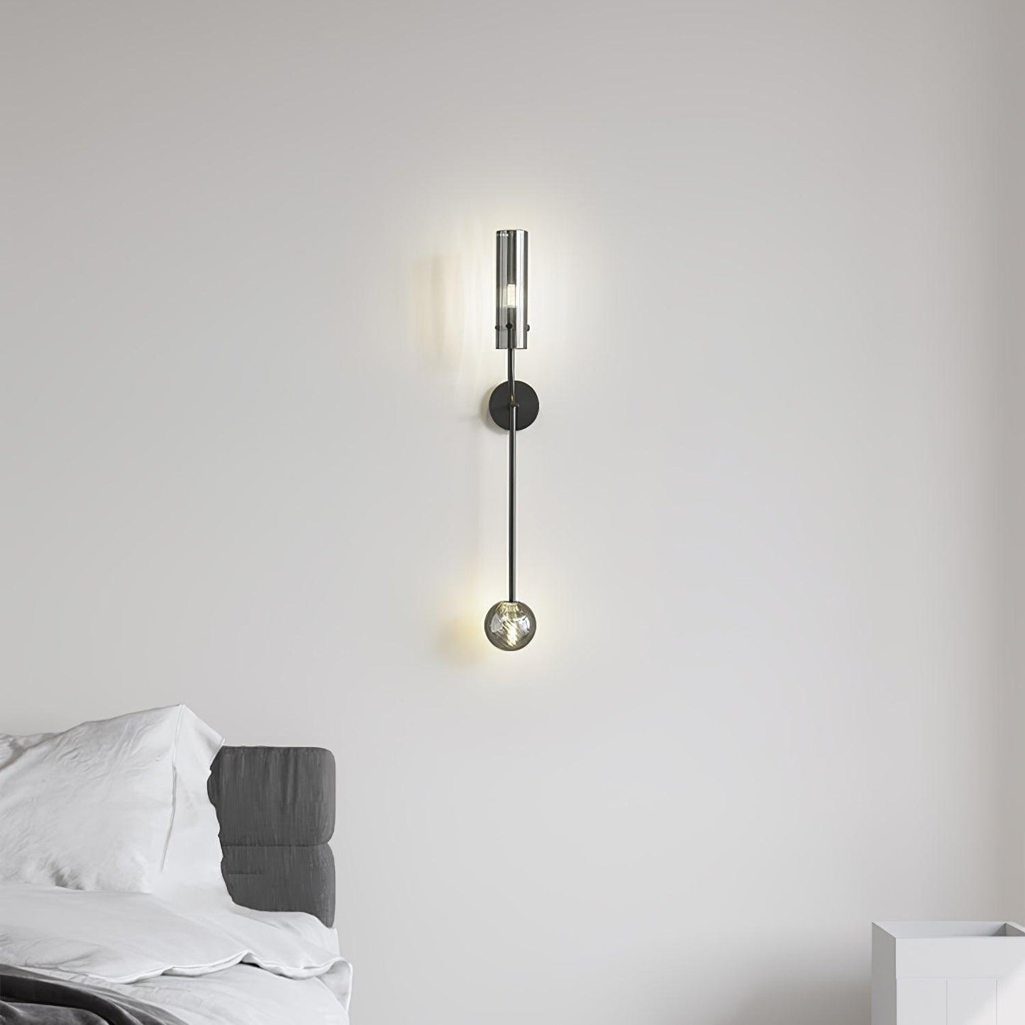 Eclat Vertica Wall Lamp | Brass & Glass | G9
