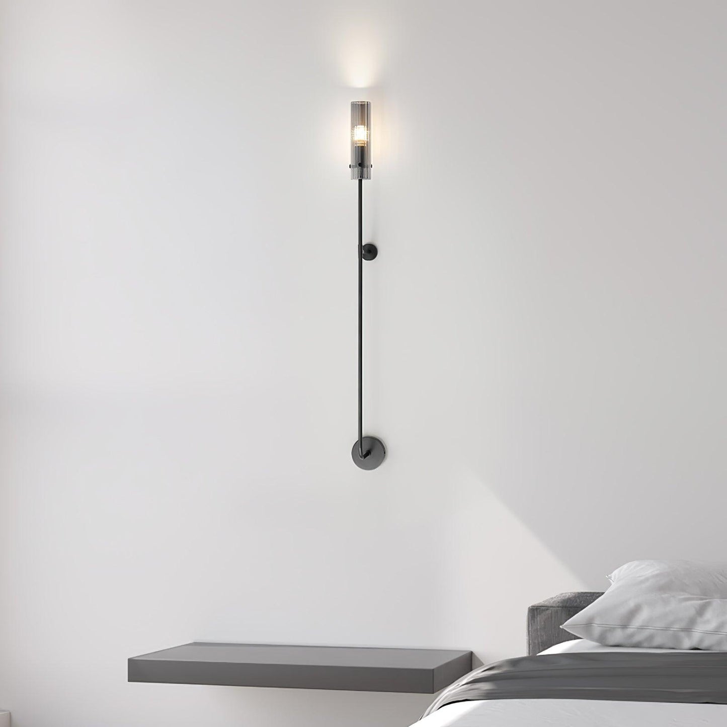 Eclat Vertica Wall Lamp | Brass & Glass | G9