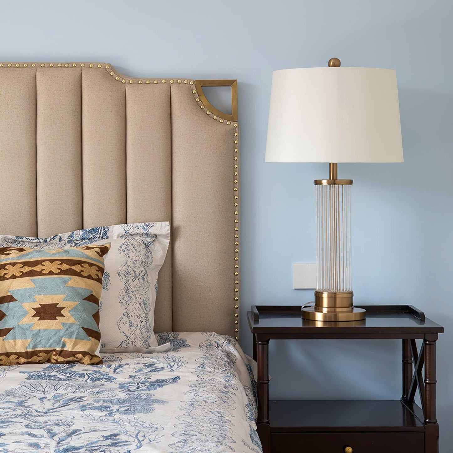 Edda Table Lamp | Metal Base & Linen Shade | Gold & White