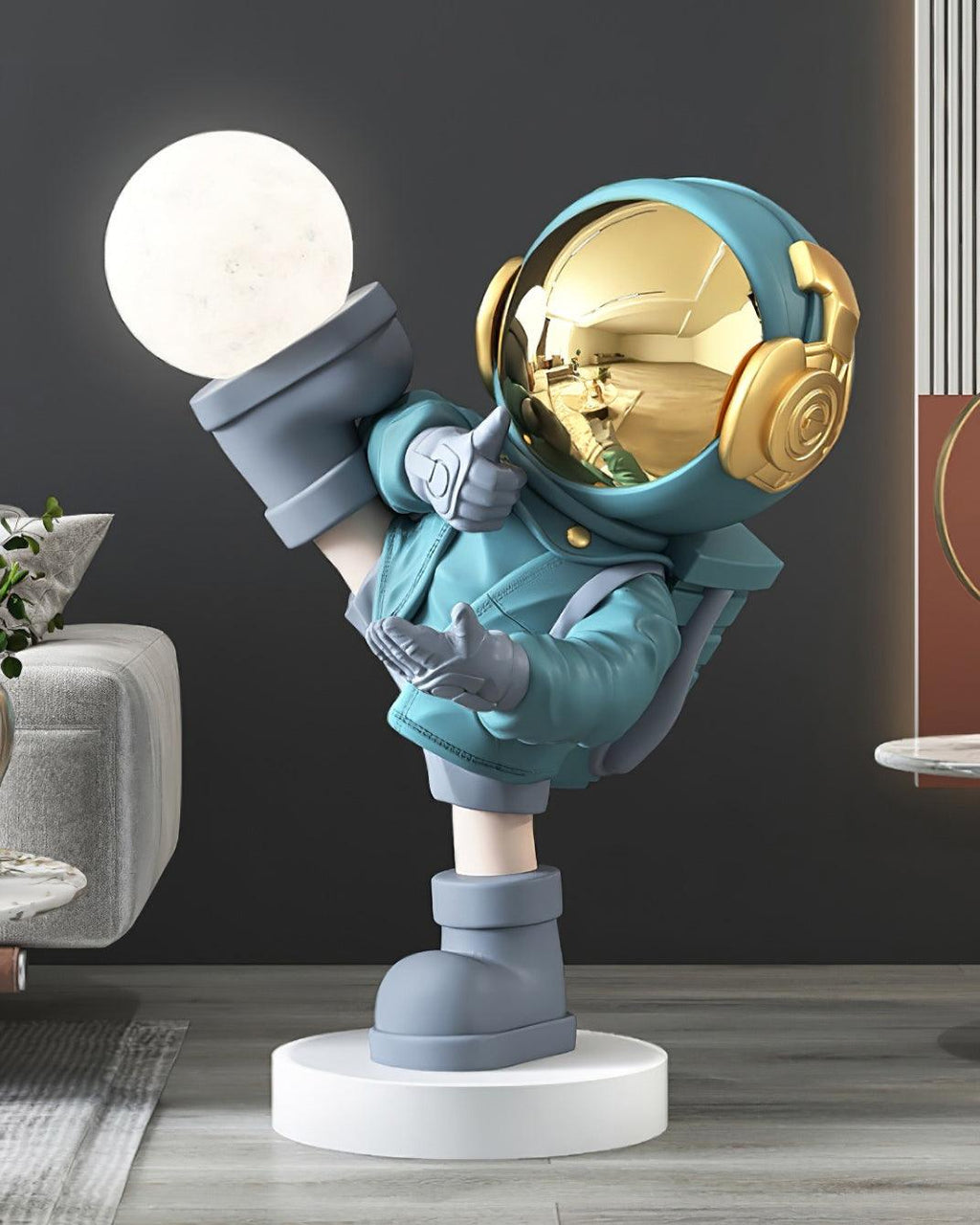 Effort Astronaut Floor Lamp | Resin | White