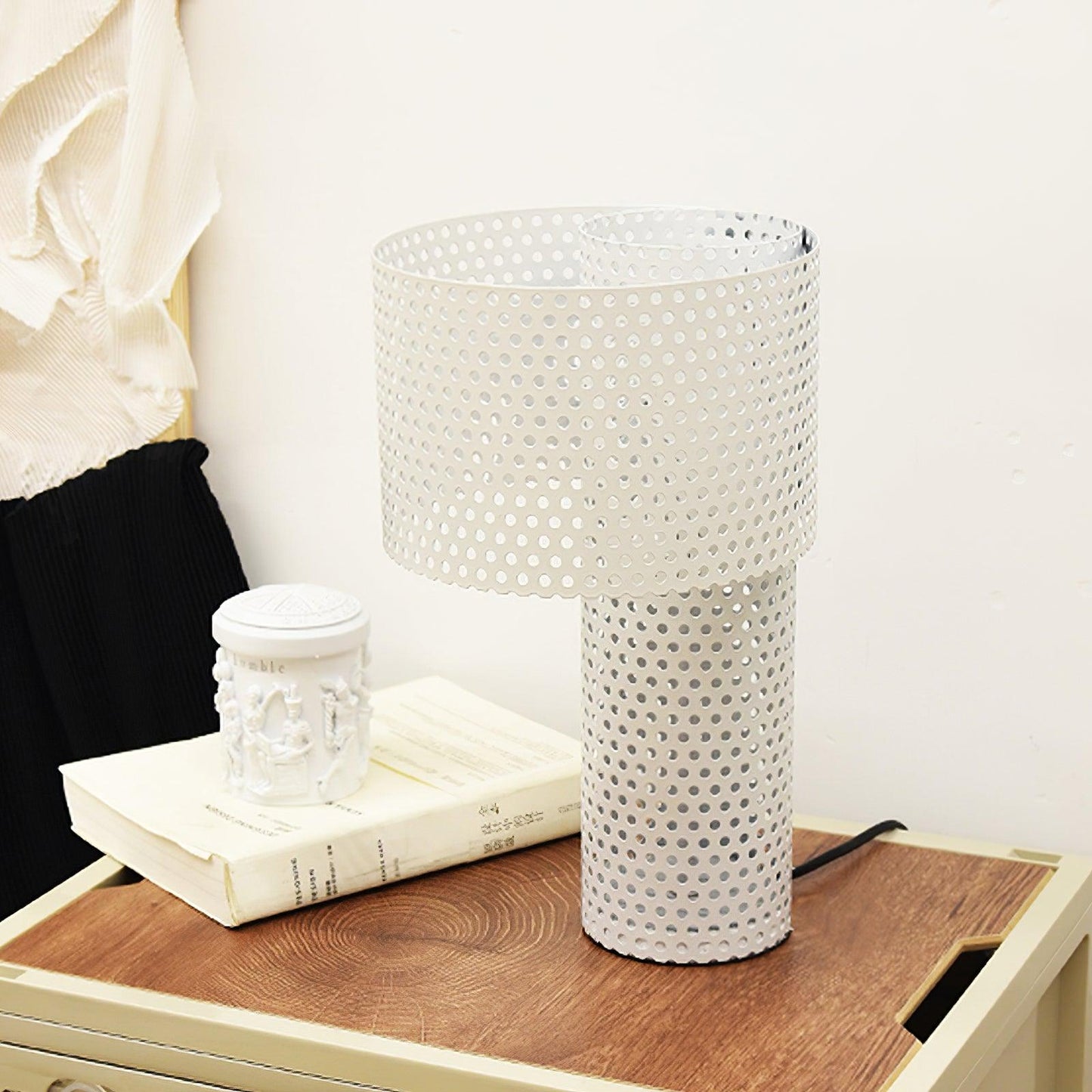 Embrey Table Lamp | Metal | White