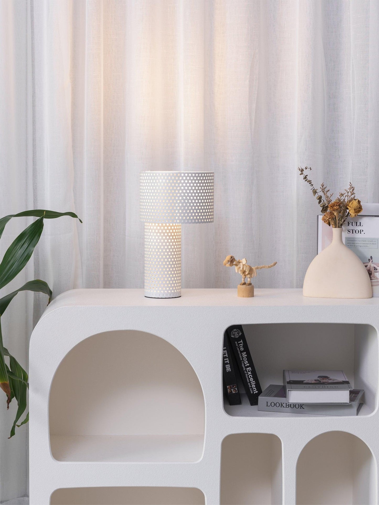 Embrey Table Lamp | Metal | White