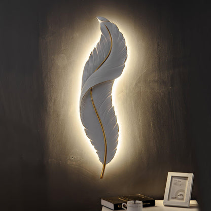 Feather Wall Lamp | Resin | Gold, White