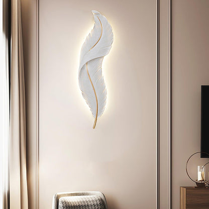 Feather Wall Lamp | Resin | Gold, White