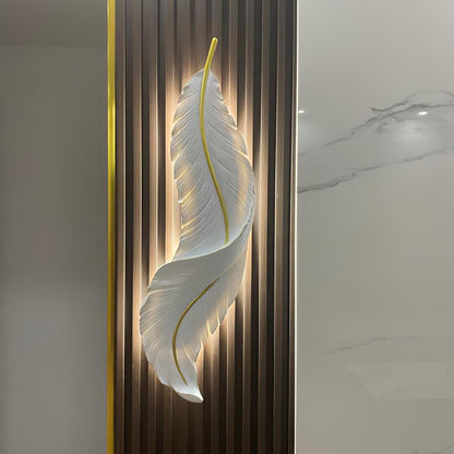 Feather Wall Lamp | Resin | Gold, White