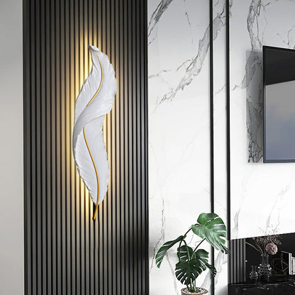 Feather Wall Lamp | Resin | Gold, White
