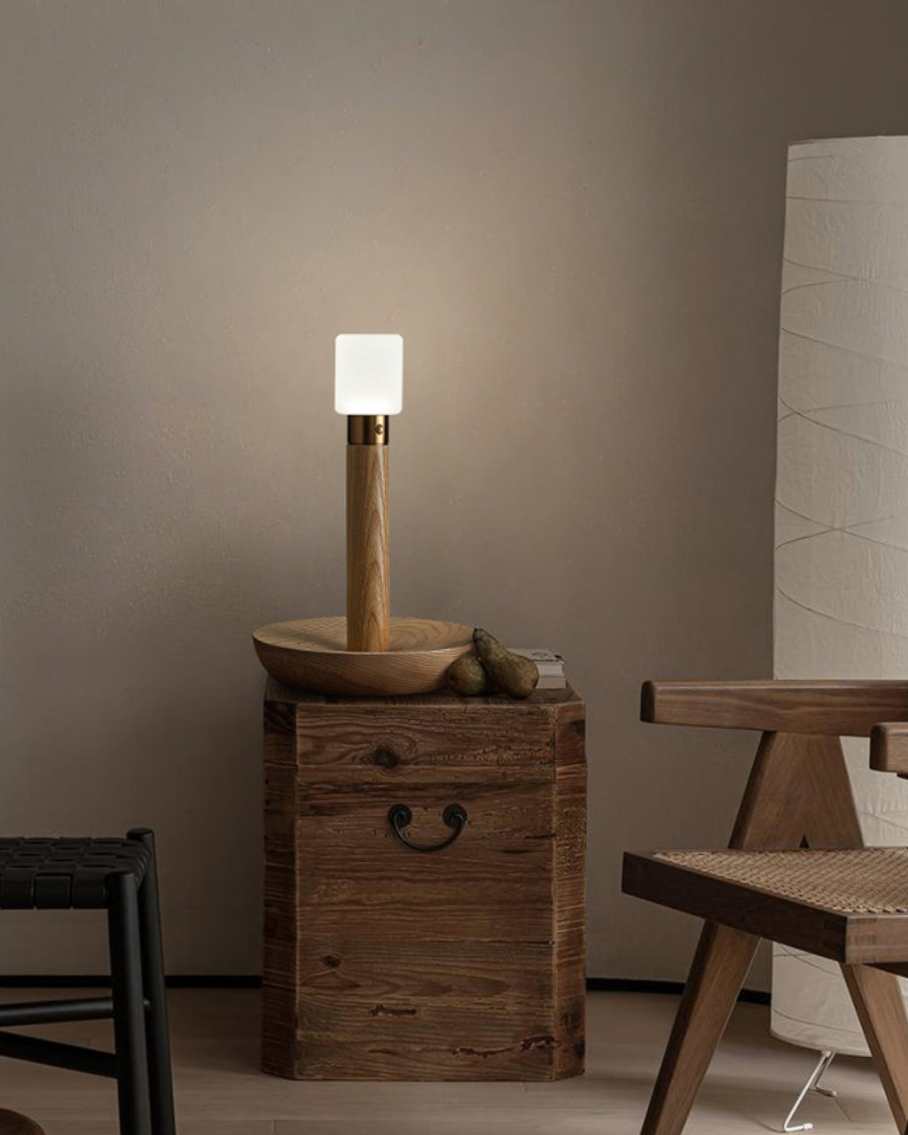 Fire Stick Table Lamp | Solid Wood | Black