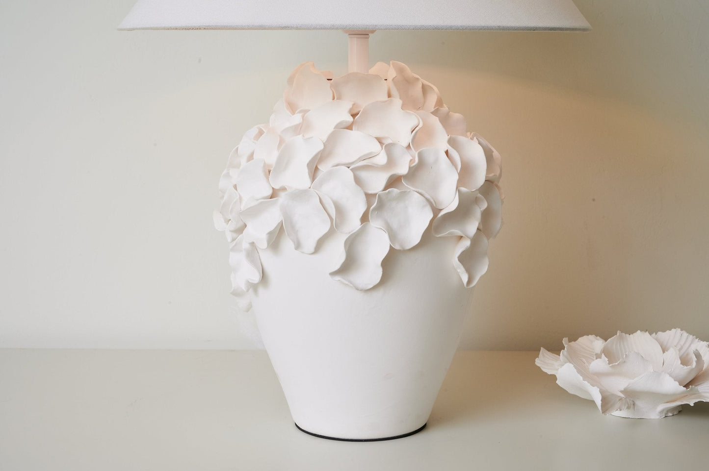 Florae Table Lamp | Ceramic Base | White