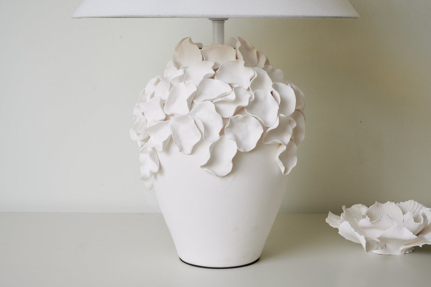 Florae Table Lamp | Ceramic Base | White