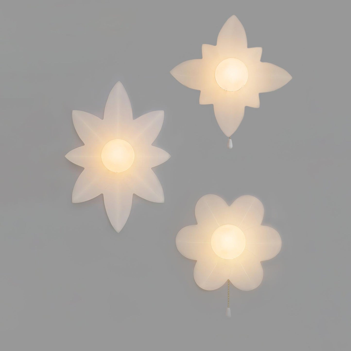 Flowers Wall Lamp | Resin & PC | White