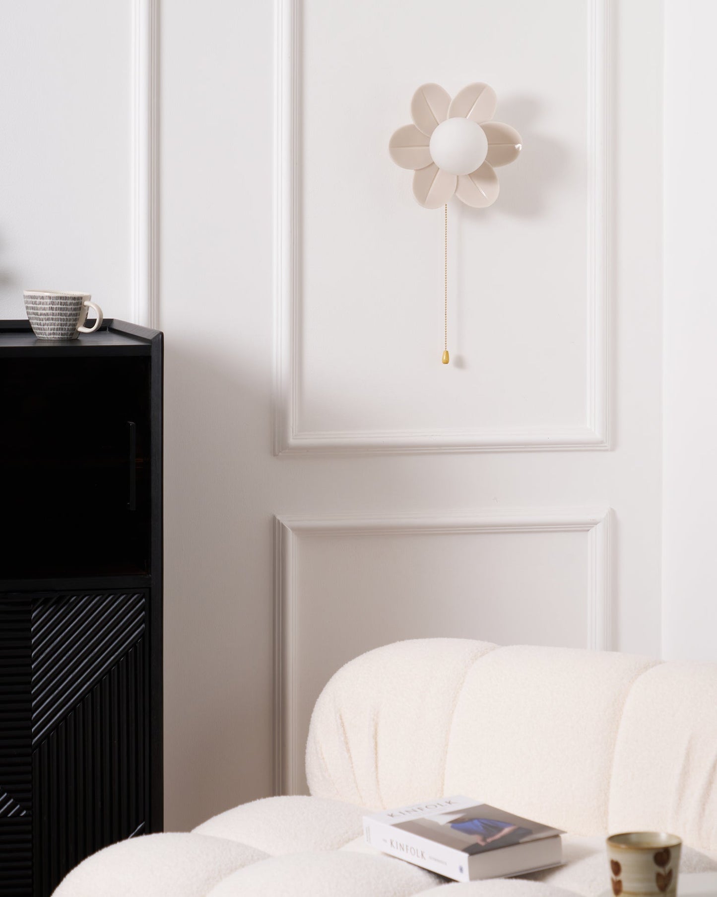 Flowers Wall Lamp | Resin & PC | White