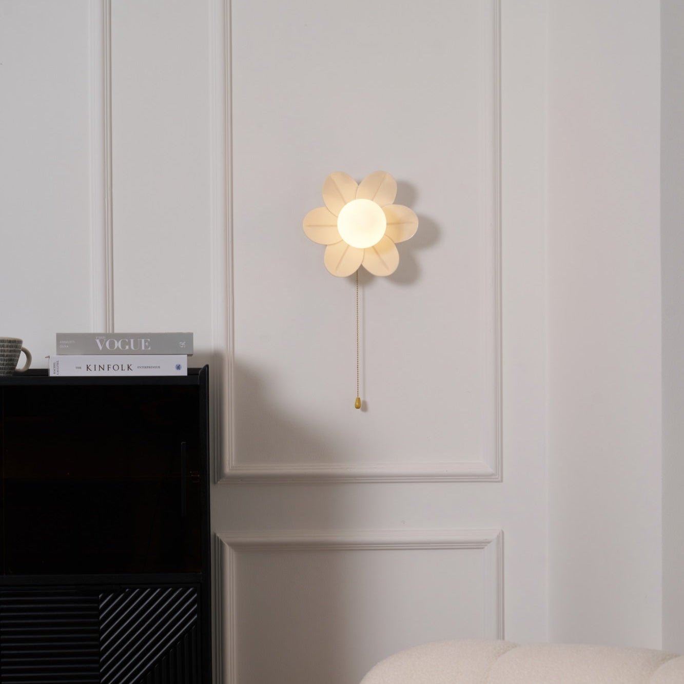 Flowers Wall Lamp | Resin & PC | White