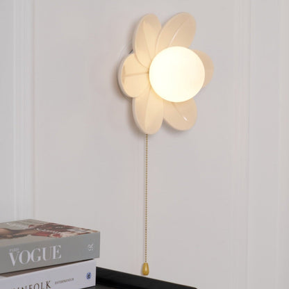 Flowers Wall Lamp | Resin & PC | White
