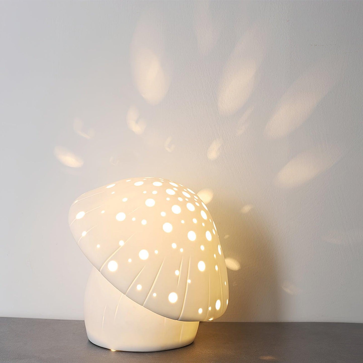 Fungo Table Lamp | Ceramic | White