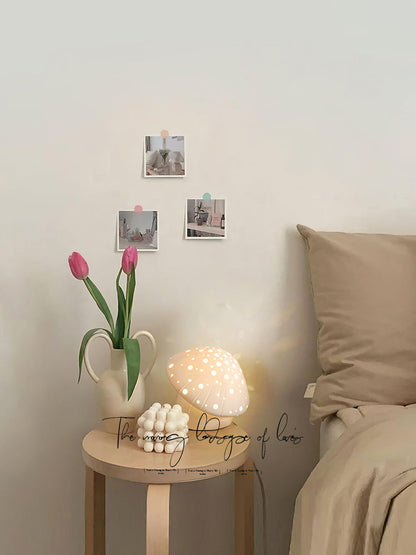 Fungo Table Lamp | Ceramic | White