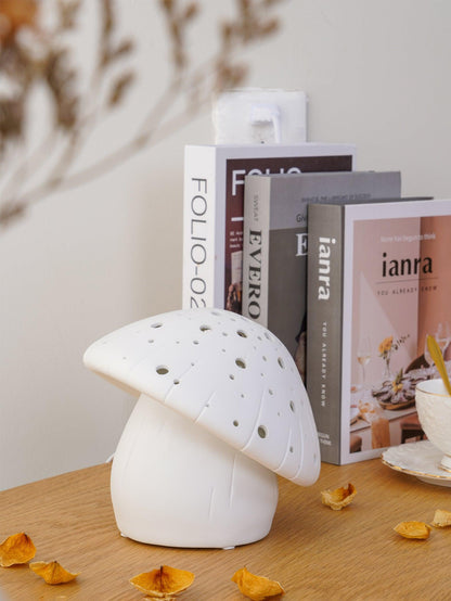 Fungo Table Lamp | Ceramic | White