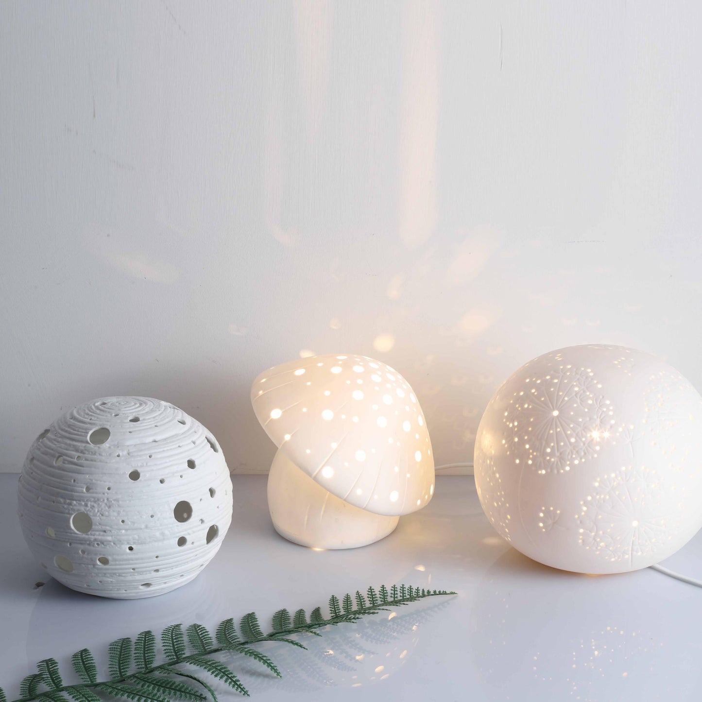 Fungo Table Lamp | Ceramic | White