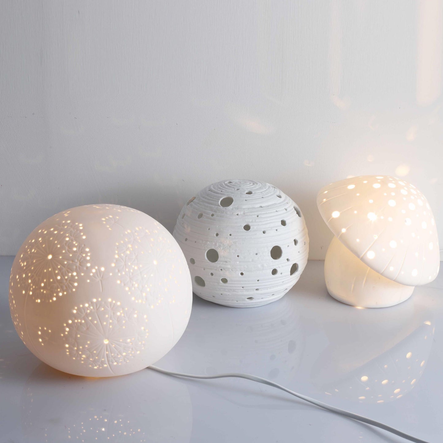 Fungo Table Lamp | Ceramic | White