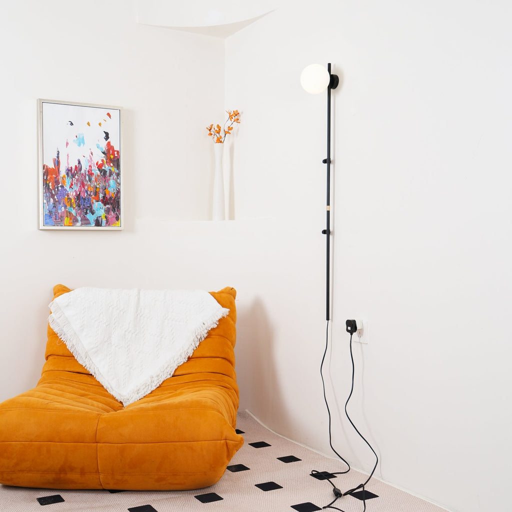 Funiculi Wall Lamp | Plug In | White or Black