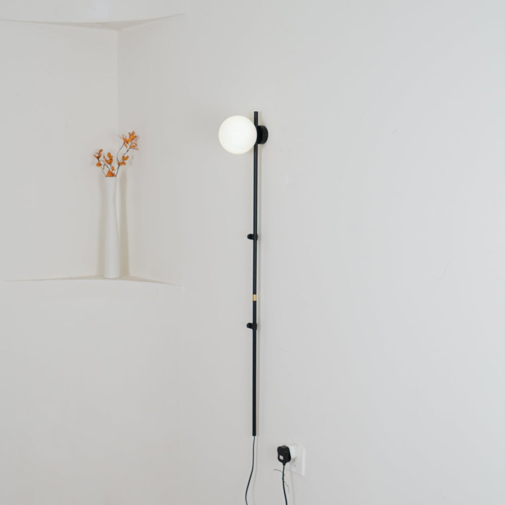 Funiculi Wall Lamp | Plug In | White or Black