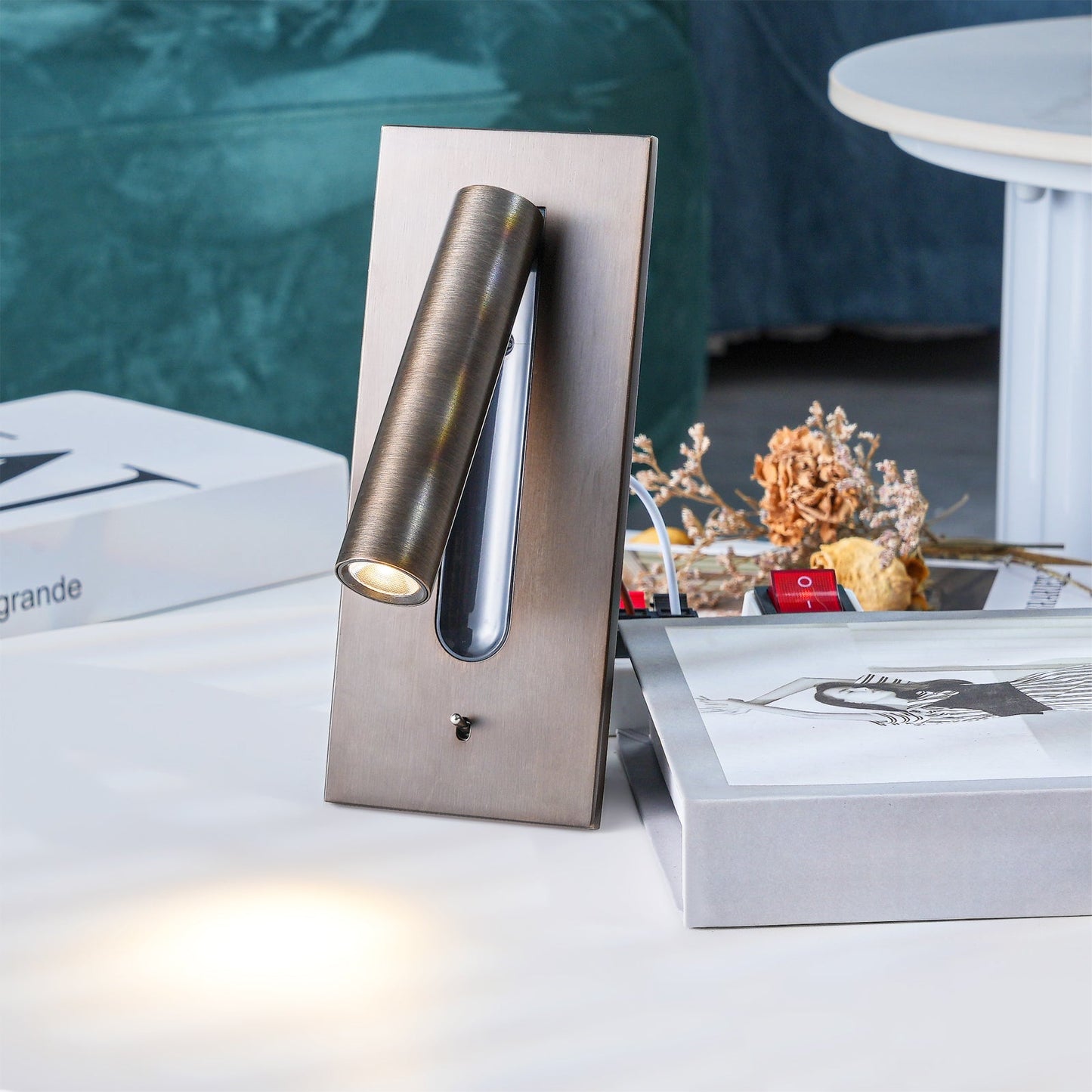 Folded Back Bedside Wall Lamp | Aluminum Alloy | Matt Black, White, Copper, Bronze, Nickel