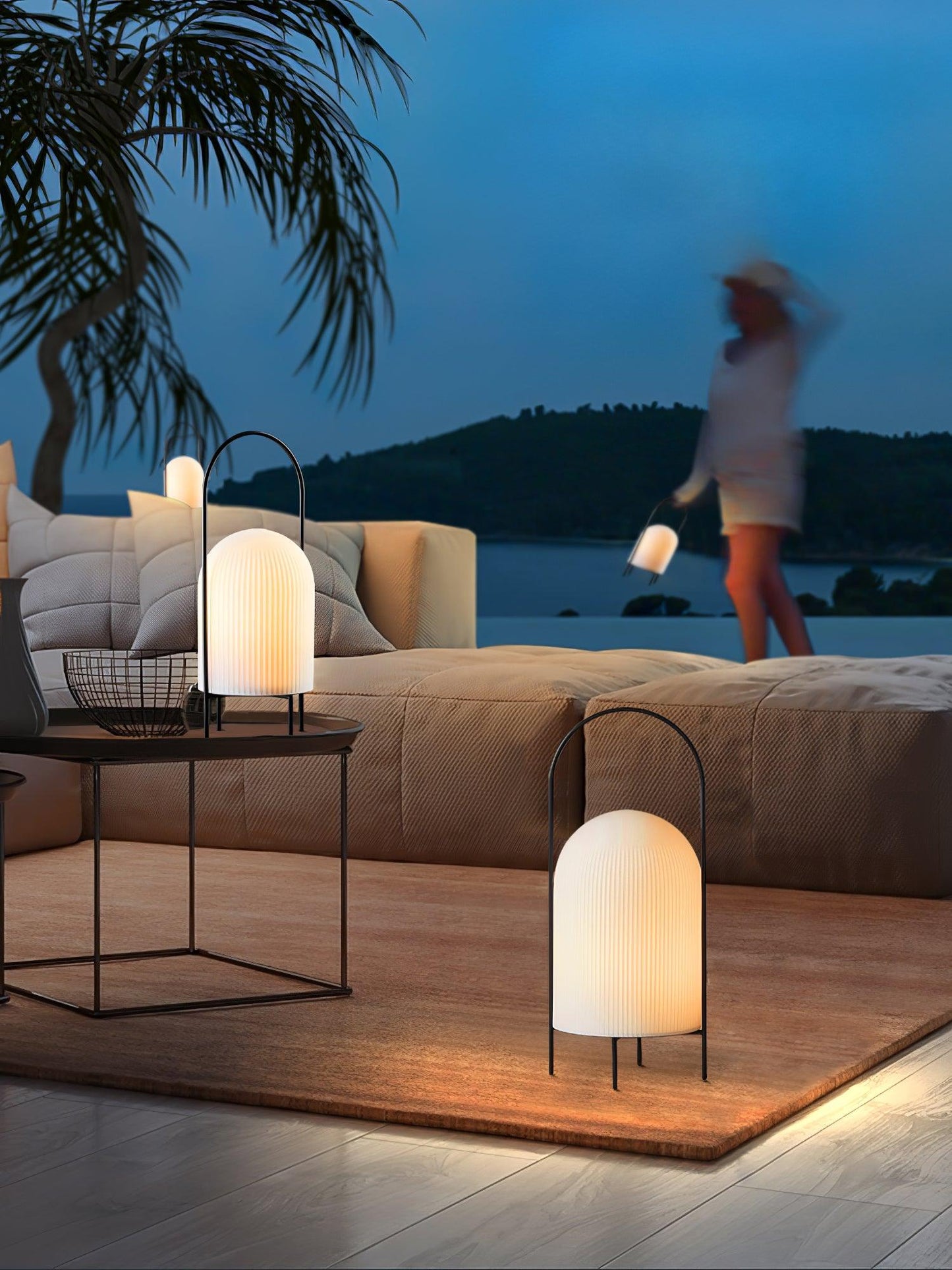Ghost Table Lamp | Metal & Glass | White