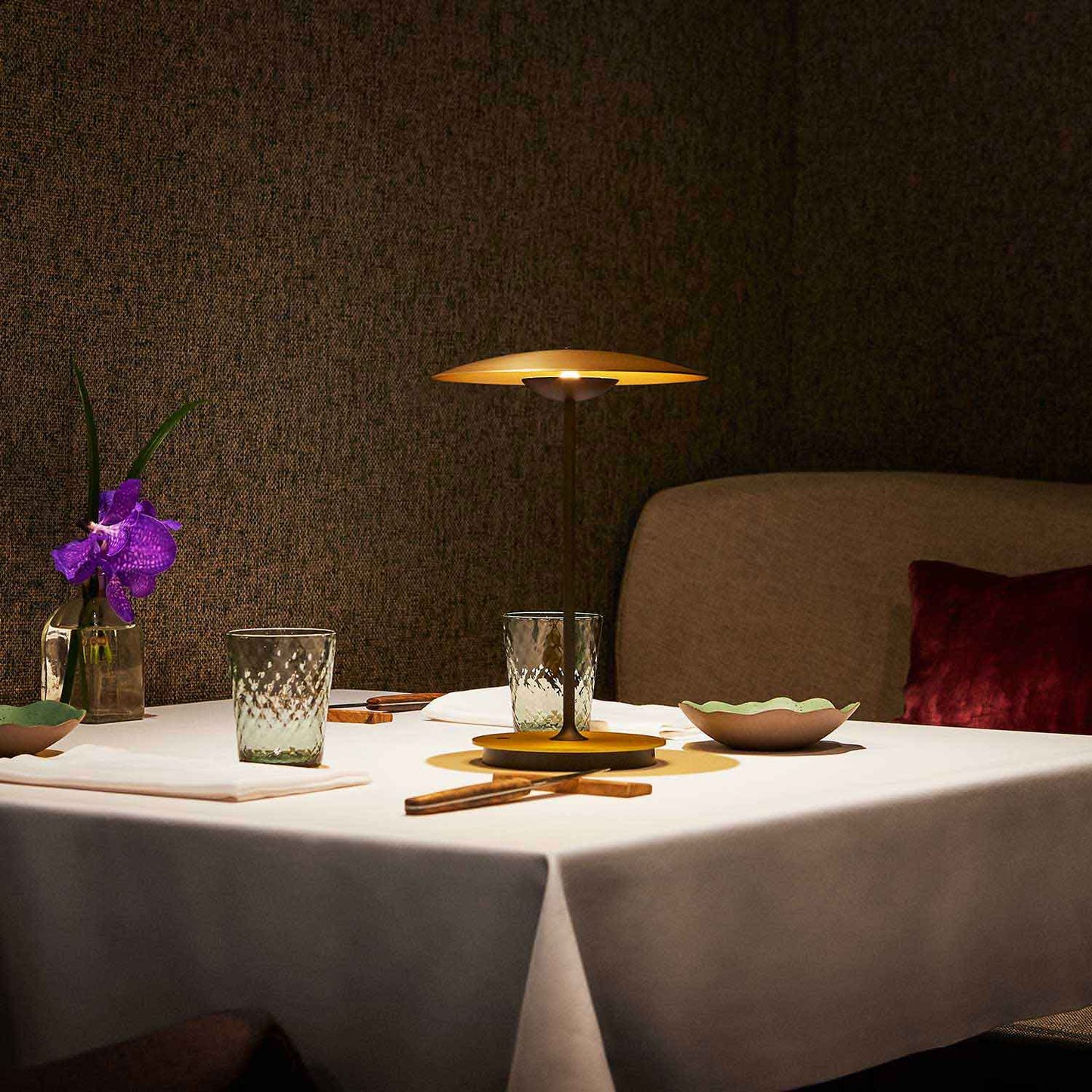 Ginger Table Light | Metal | Woodgrain and Matt Black