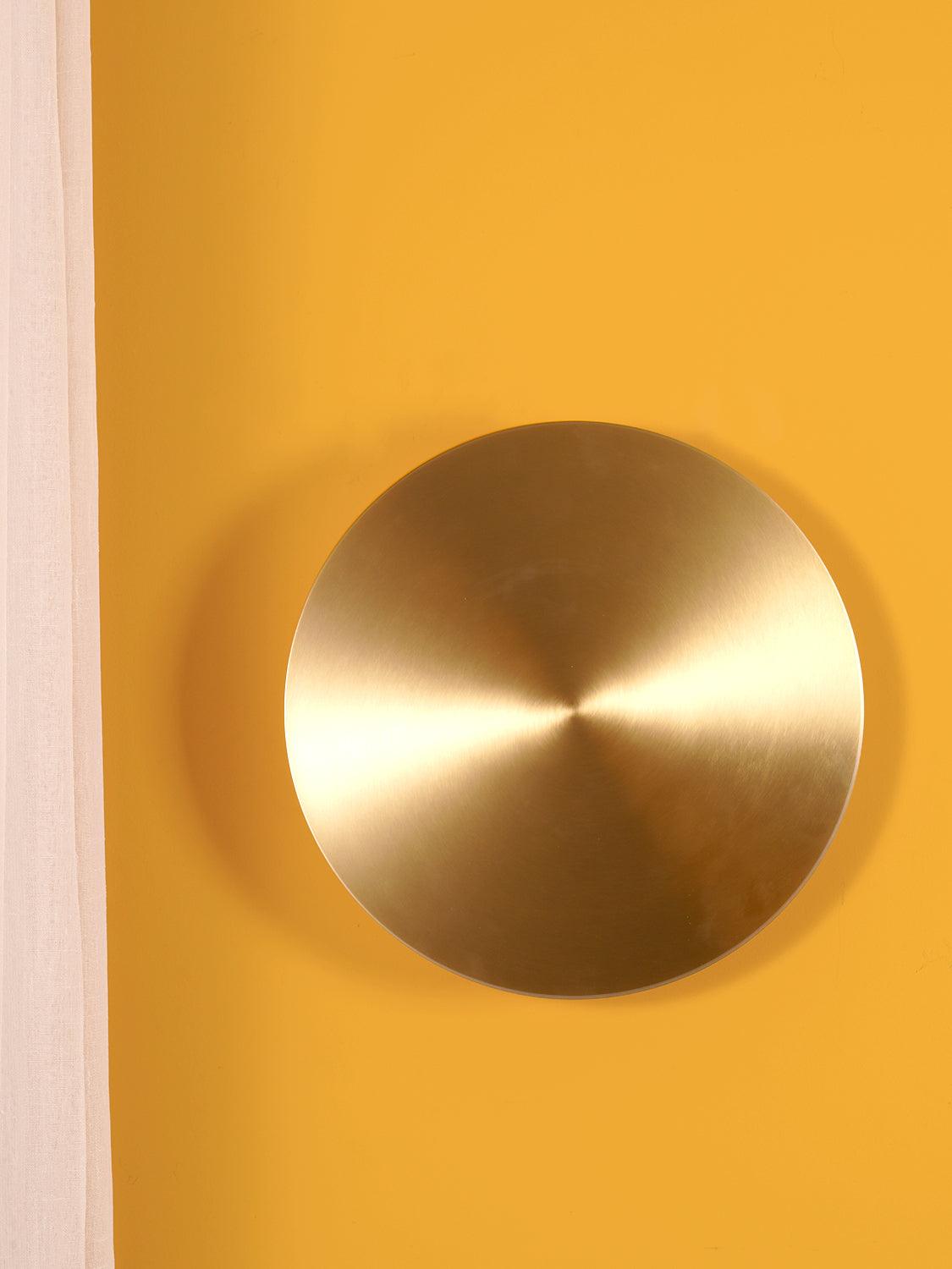 Gossa Wall Sconce | Metal | Set of 2 | Gold, White, Black
