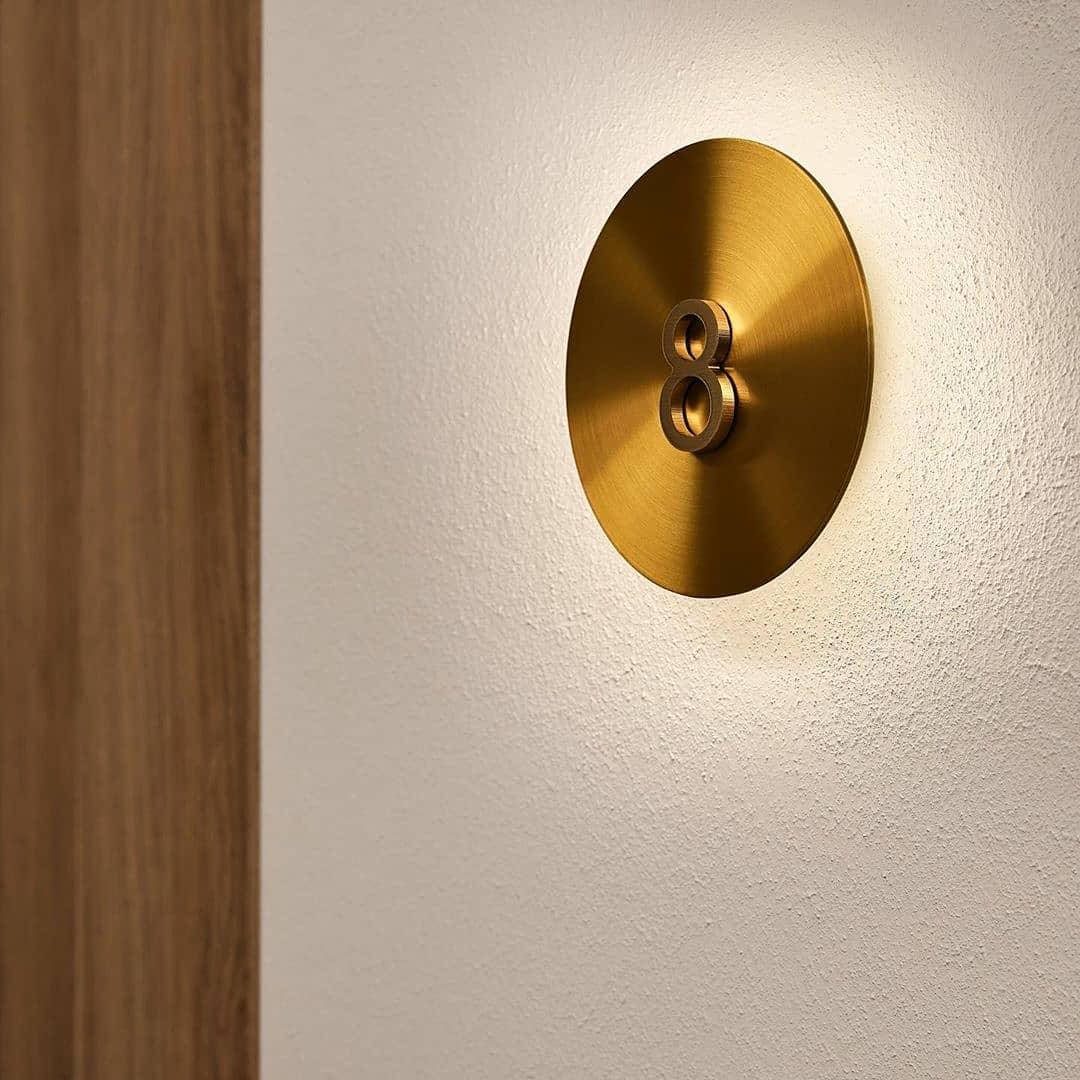 Gossa Wall Sconce | Metal | Set of 2 | Gold, White, Black