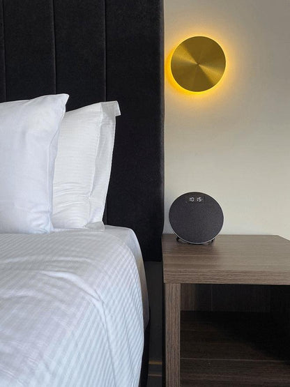 Gossa Wall Sconce | Metal | Set of 2 | Gold, White, Black