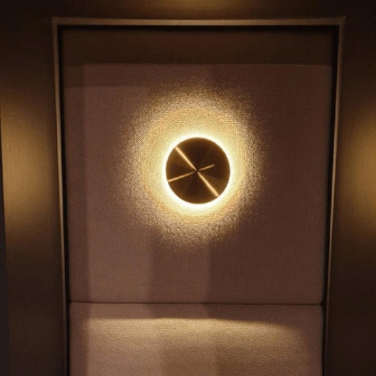 Gossa Wall Sconce | Metal | Set of 2 | Gold, White, Black
