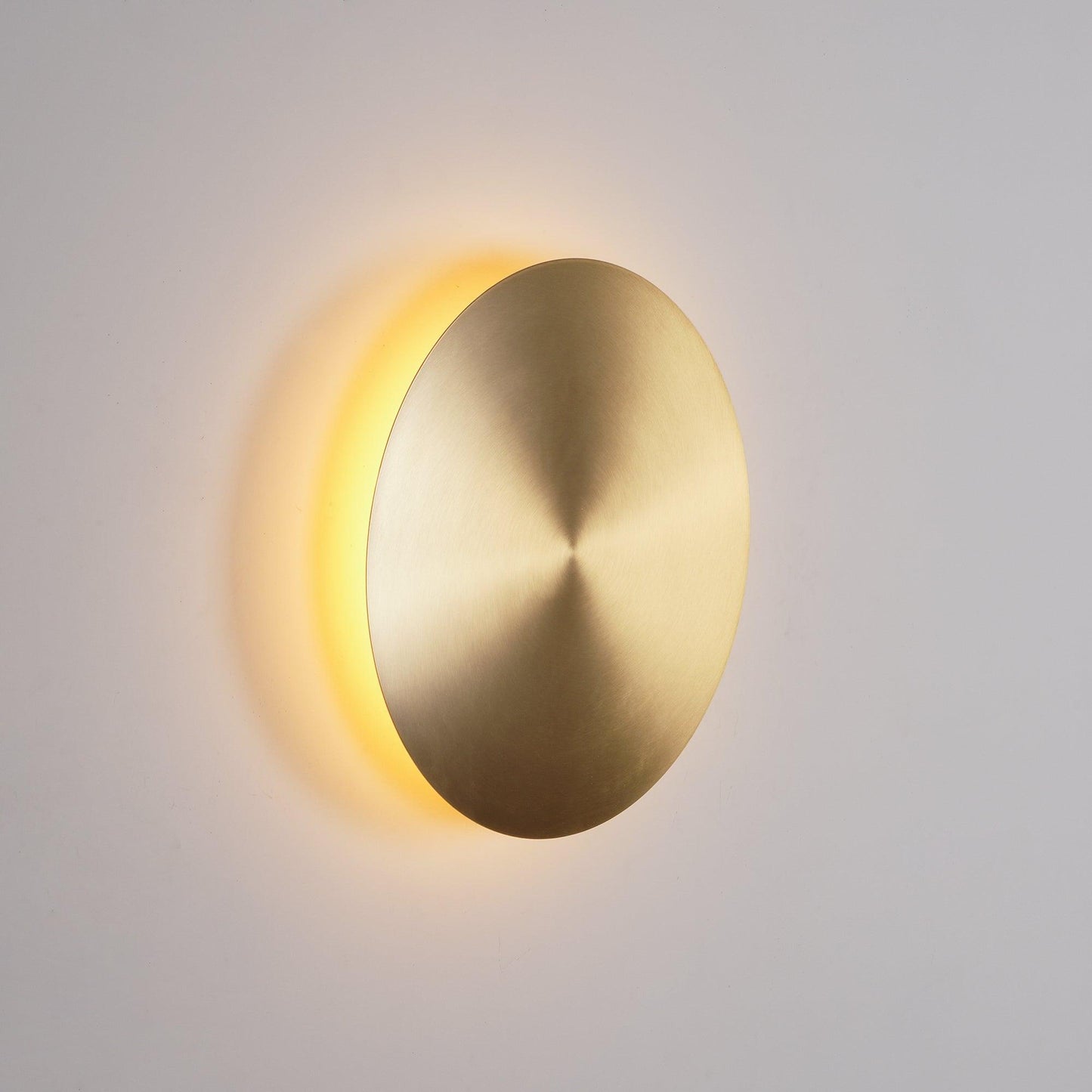 Gossa Wall Sconce | Metal | Set of 2 | Gold, White, Black