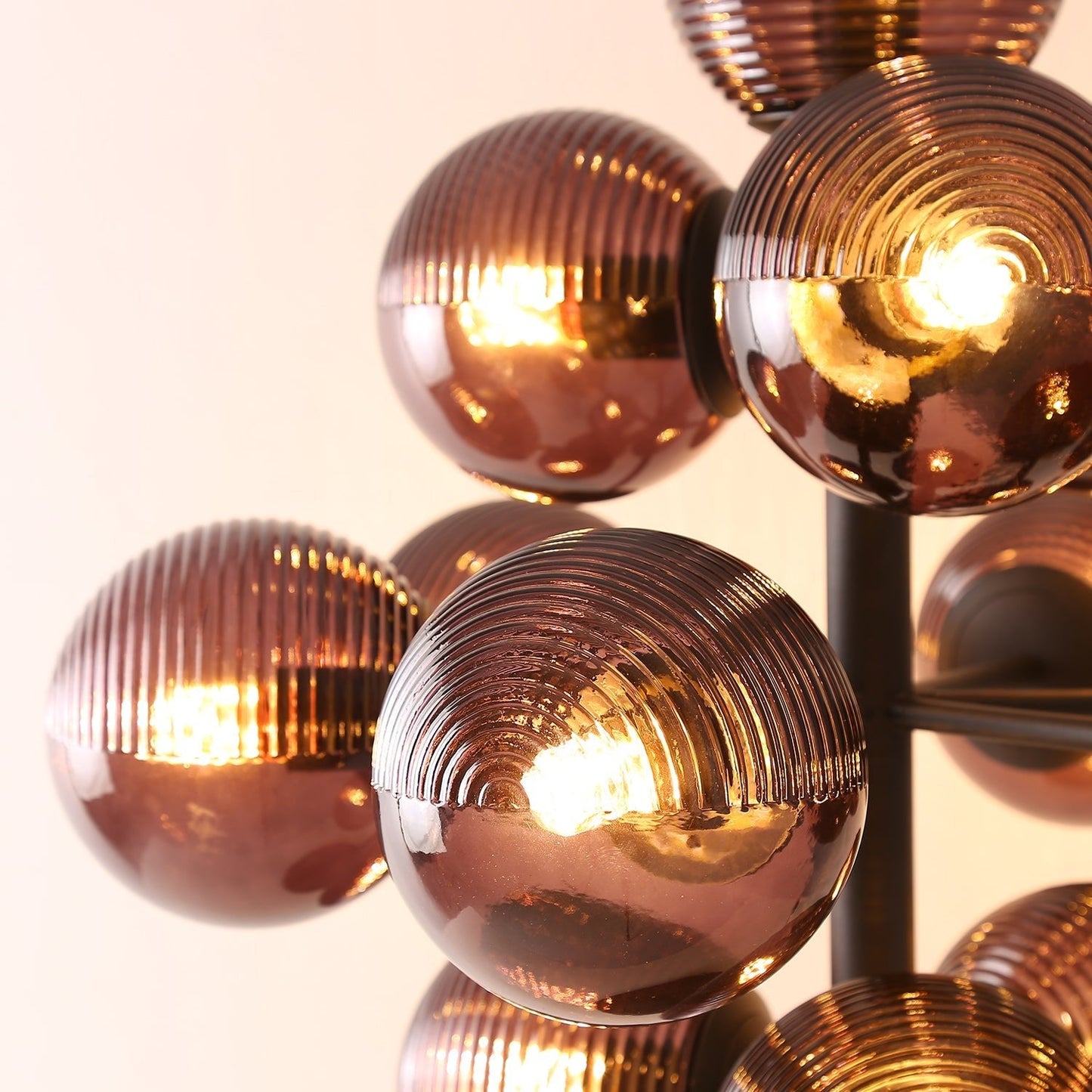 Grape Table Lamp | Iron & Glass | Black & Purple