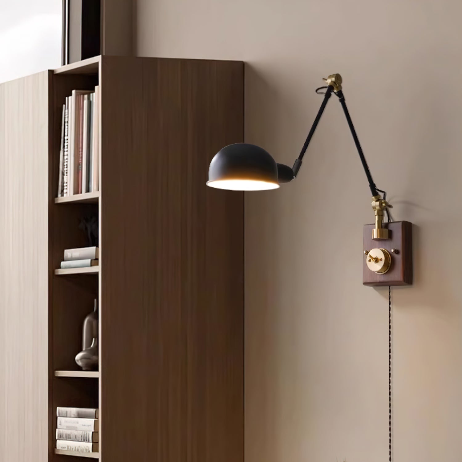 Gris Plug-In Wall Lamp | Black Metal & Walnut Wood | Modern Design