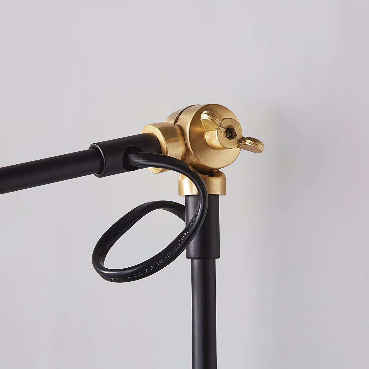 Gris Plug-In Wall Lamp | Black Metal & Walnut Wood | Modern Design