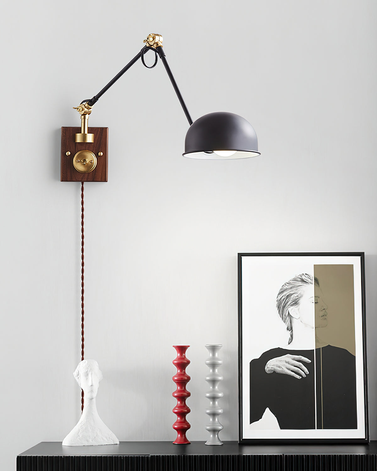 Gris Plug-In Wall Lamp | Black Metal & Walnut Wood | Modern Design