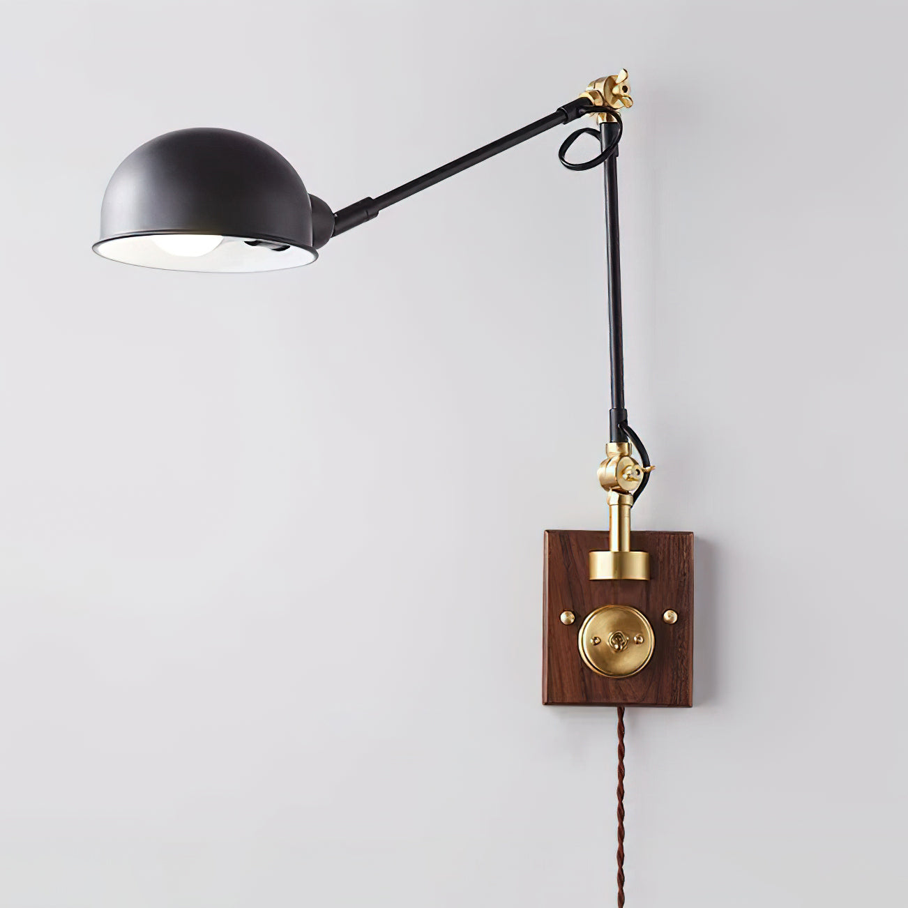 Gris Plug-In Wall Lamp | Black Metal & Walnut Wood | Modern Design