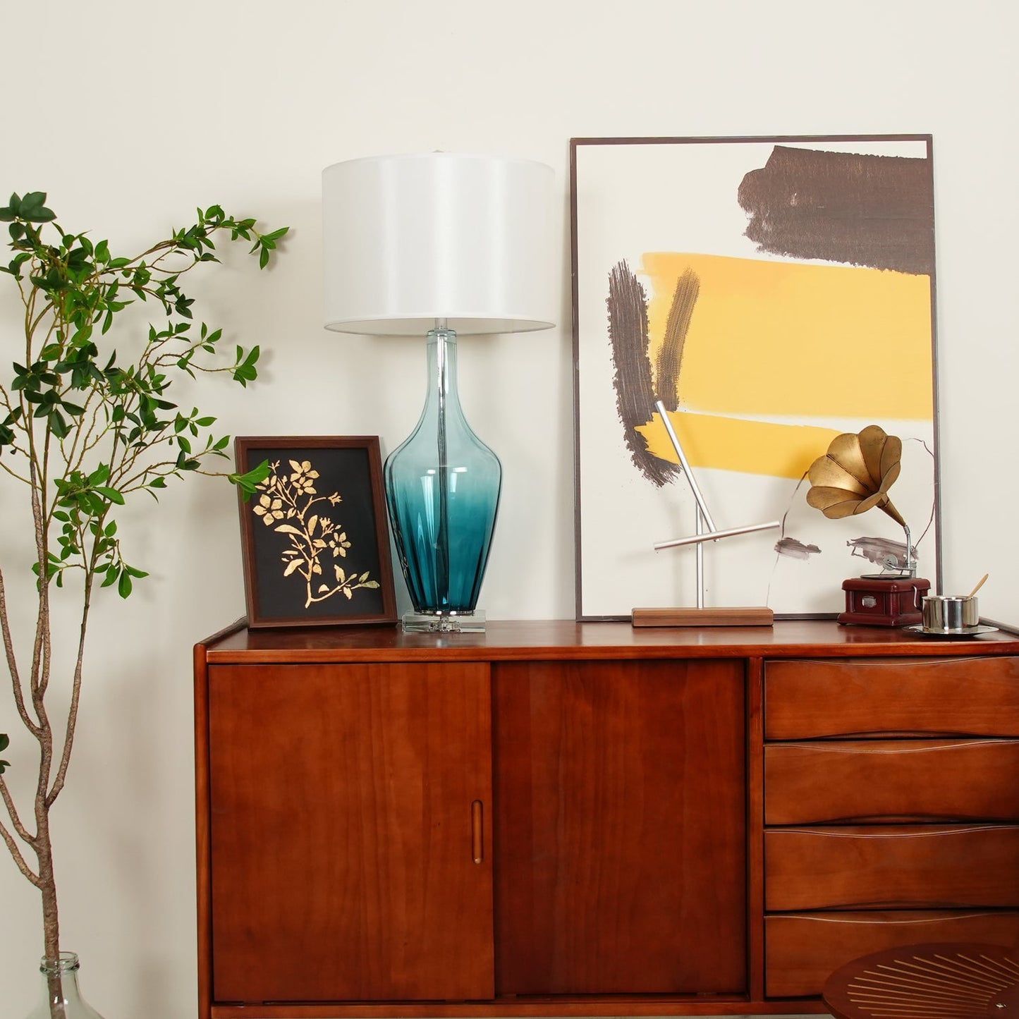 Hagano Table Lamp | Azure Blue Glass | Crystal Details