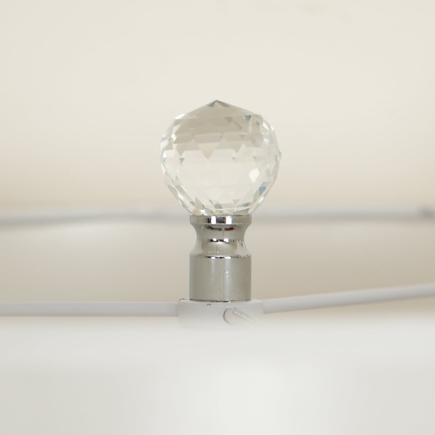 Hagano Table Lamp | Azure Blue Glass | Crystal Details