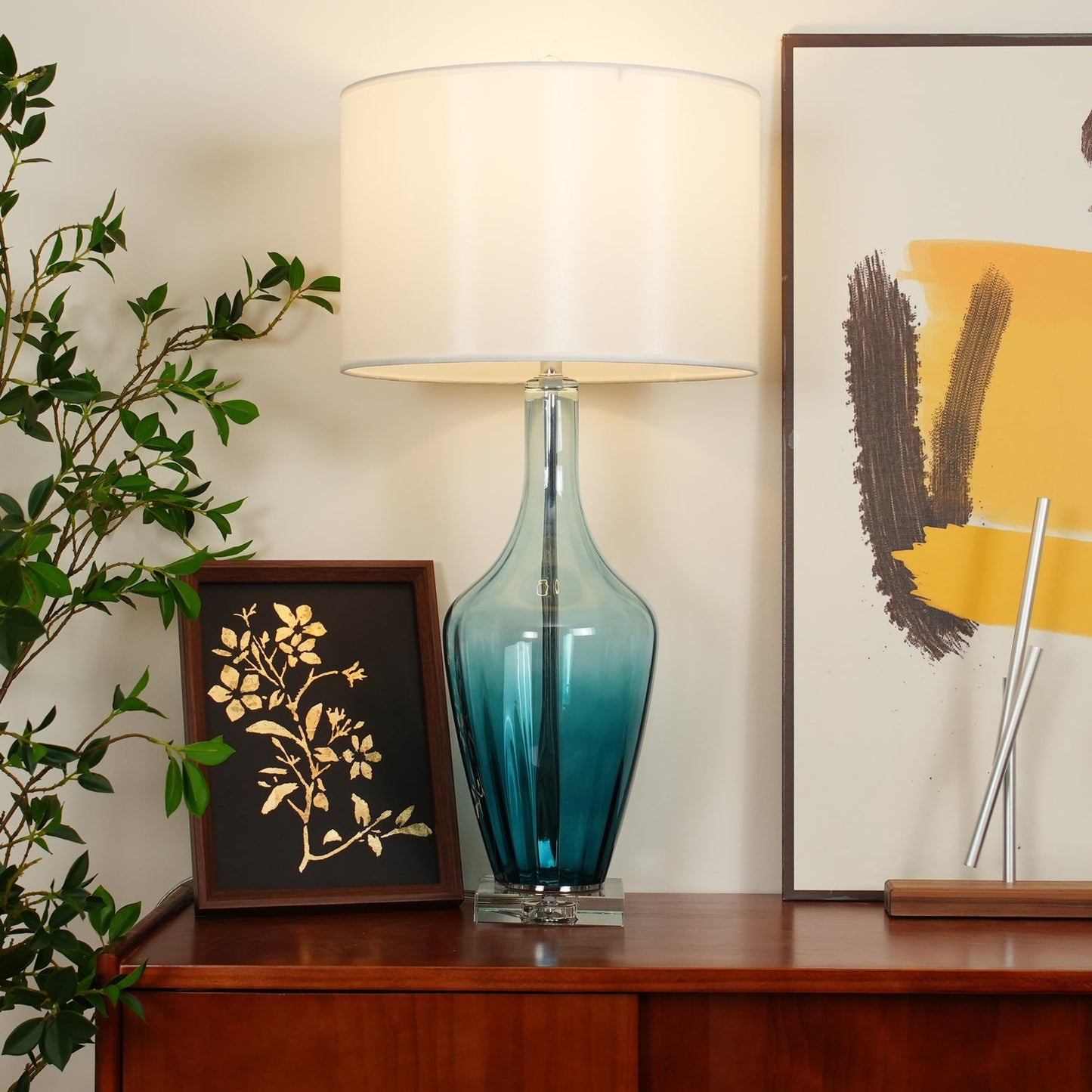 Hagano Table Lamp | Azure Blue Glass | Crystal Details