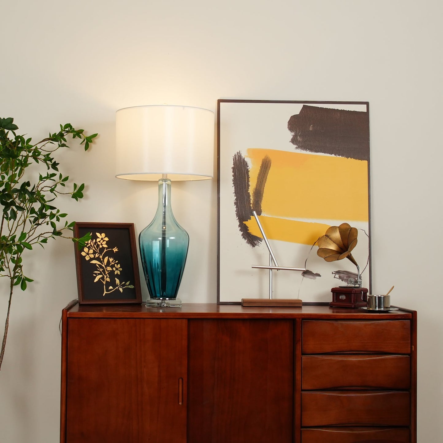Hagano Table Lamp | Azure Blue Glass | Crystal Details