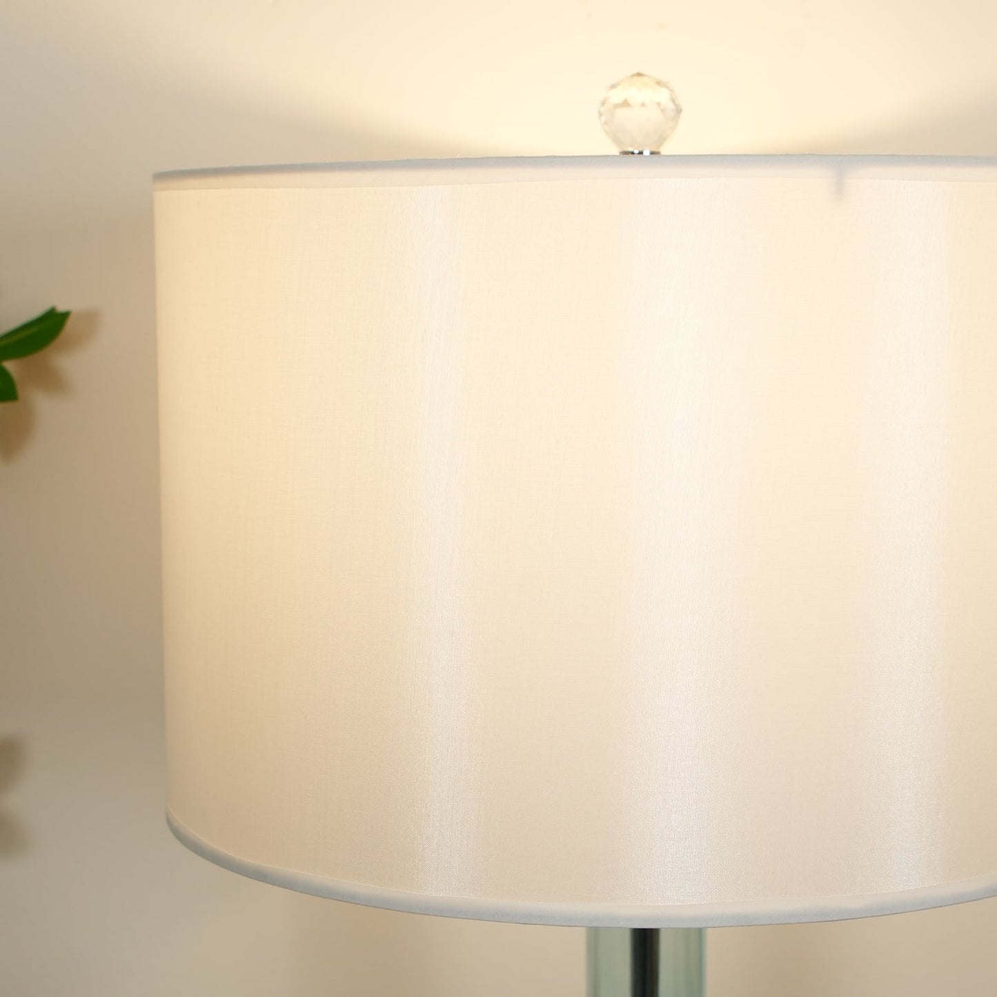 Hagano Table Lamp | Azure Blue Glass | Crystal Details