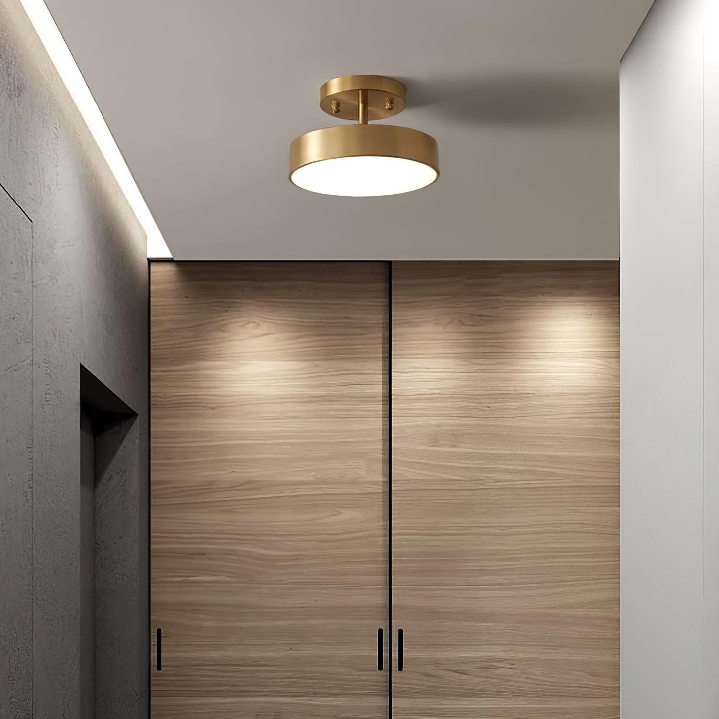 Hero Rotating Ceiling Lamp | Brass Finish | Rotating