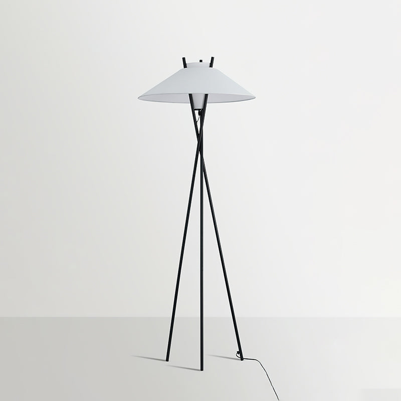Hoka Tripod Floor Lamp | Metal Frame | Black and White